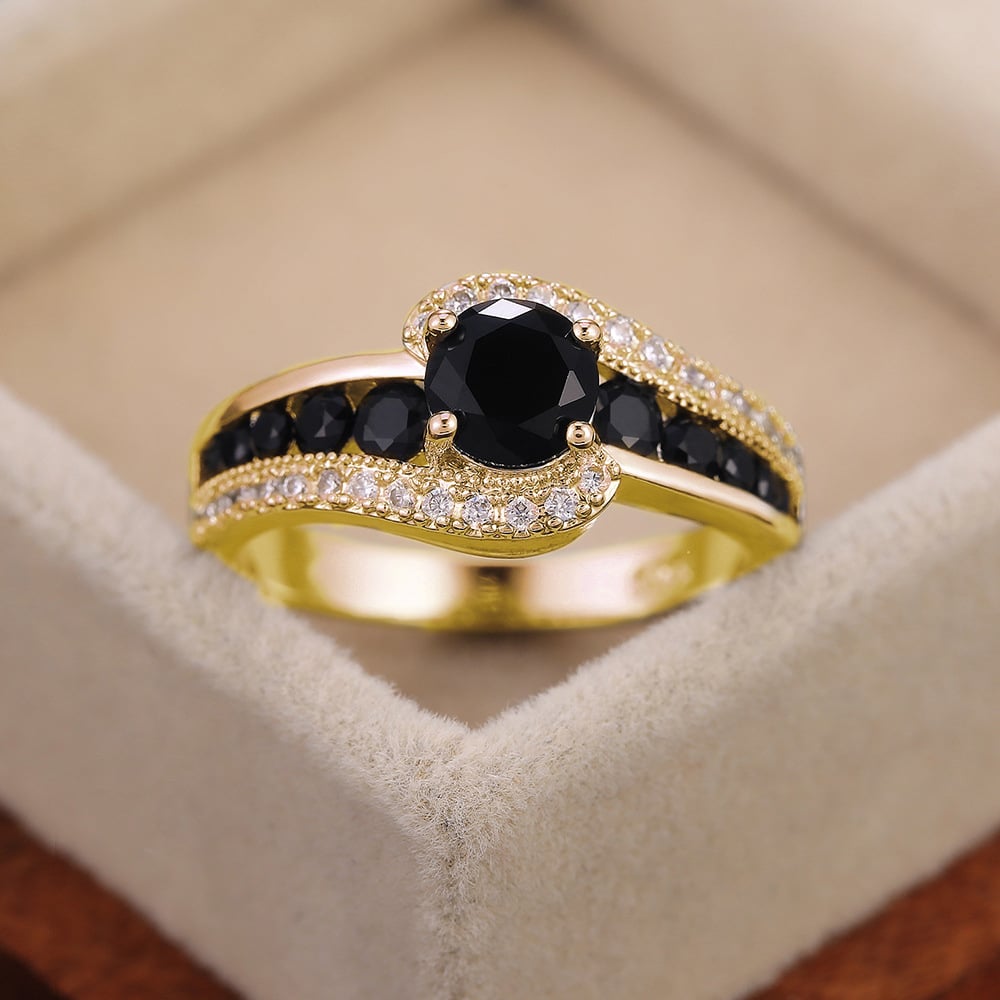 "Black Velvet" Women's Black Spinel Ring